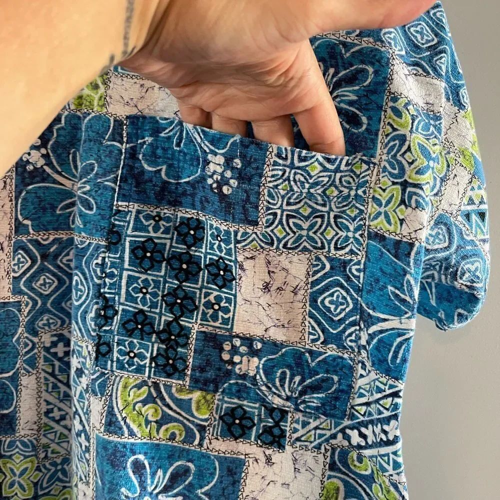SCRUBS Multi-color Pattered Patchwork Scrub Top - Picture 8 of 9
